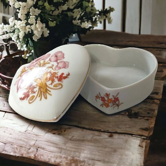Heart Trinket Jewelry Box Dish Lid Ceramic Flowers Floral Gift Leart Brazil. - Picture 1 of 16